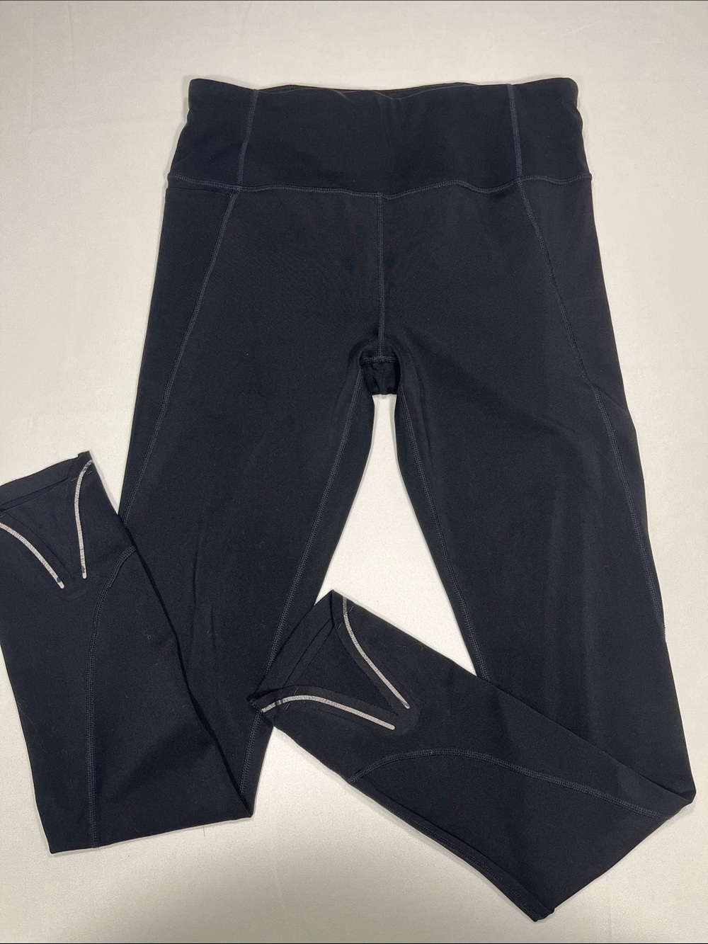 Athleta ST Black 7/8 Leggings Reflective Trim Zip Pocket Tall